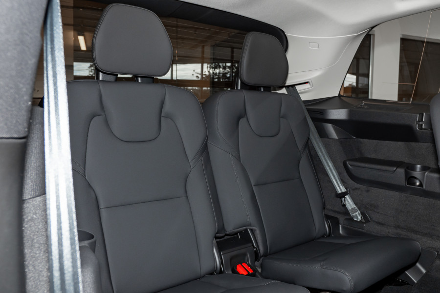 2026 Volvo XC90 L Series Plus B5 Bright SUV Image 23