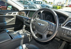 2014 Hyundai Genesis DH Ultimate Pack Sedan