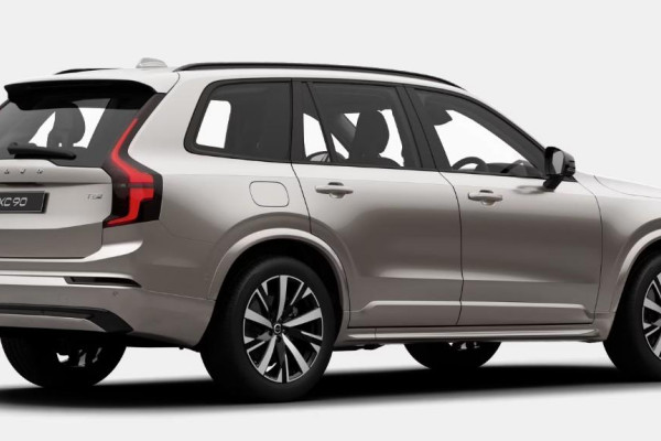 2026 Volvo XC90 L Series Plus T8 Plug-in Hybrid Dark SUV Image 5