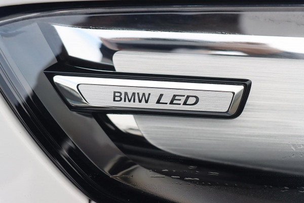 2025 BMW iX1 U11 eDrive20 xLine SUV image 2