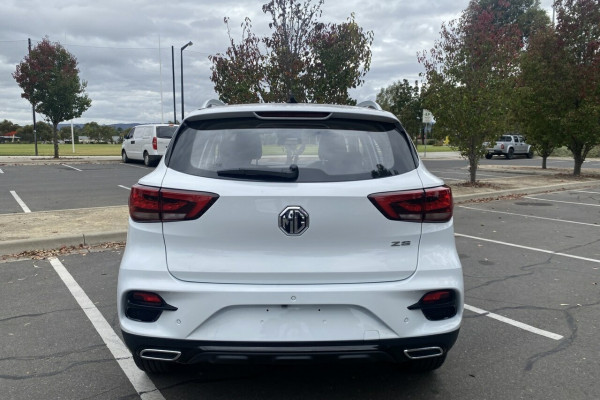 2024 MG ZST S13 Essence SUV