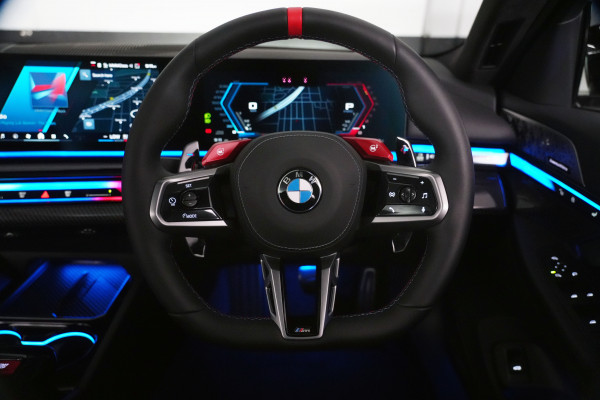 2025 BMW M5 Touring SUV Image 36
