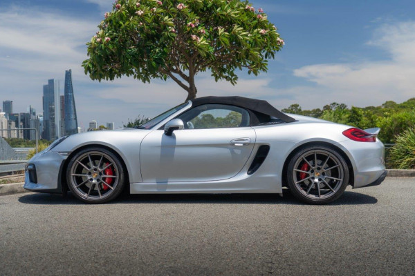 2016 Porsche Boxster Spyder Convertible Image 4