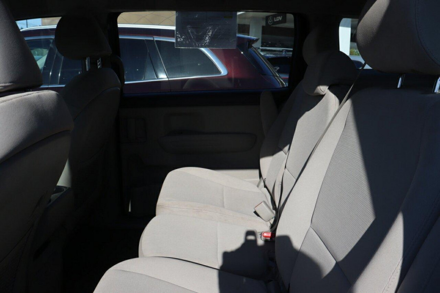 2017 Kia Carnival YP S People Mover Image 31