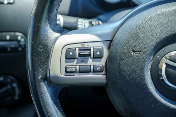 2007 Mazda 2 DE Series 1 Genki Hatch Image 11
