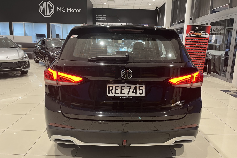 2025 MG ZS Essence 1.5Pht/3Hd SUV Image 7