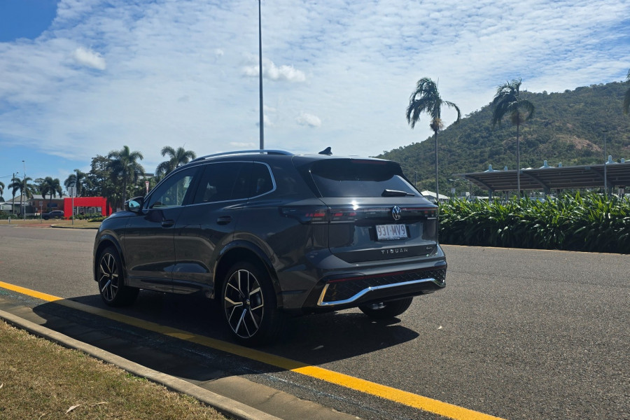 2025 Volkswagen Tiguan CT 195TSI R-Line SUV Image 6