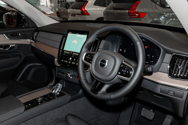2026 Volvo XC90 L Series Plus B5 Bright SUV Image 12