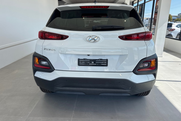 2018 Hyundai KONA OS Active SUV Image 5