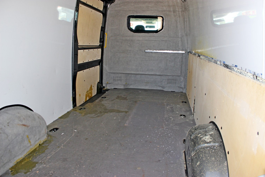 2018 MY19 Volkswagen Crafter SY1  35 TDI340 35 - TDI340 Runner Van Image 8