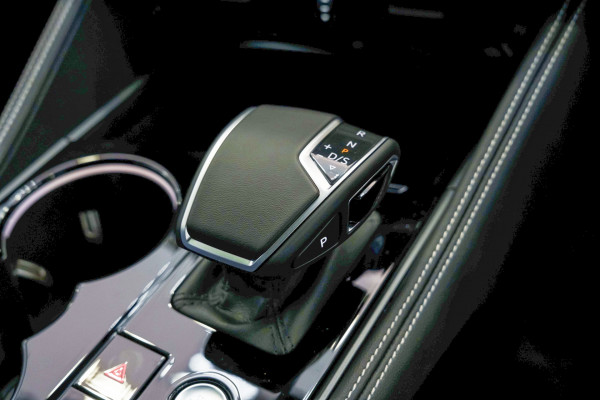 2024 Volkswagen Touareg RC 170TDI SUV Image 16