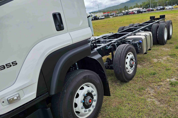 2025 Isuzu FYJ 320-355 AT R67 Cab Chassis Image 3