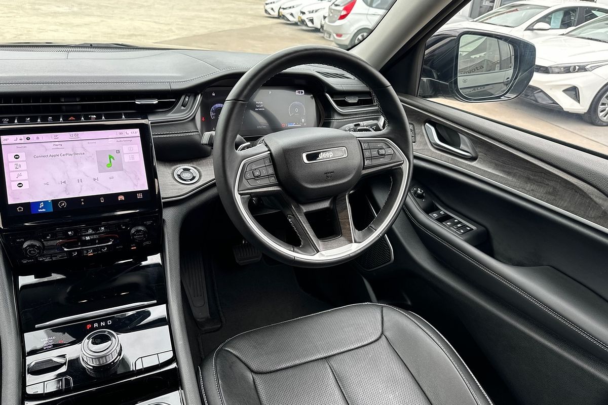 2022 Jeep Grand Cherokee WL L Limited Wagon Image 7