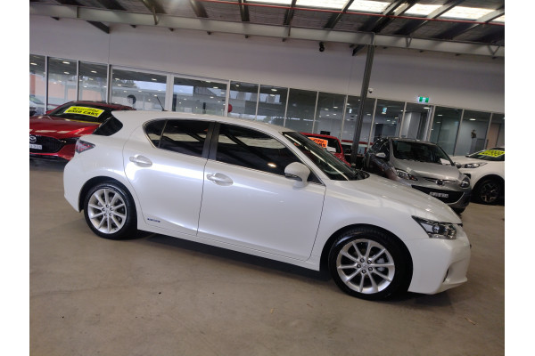 2013 Lexus CT ZWA10R CT200h Luxury Hatch