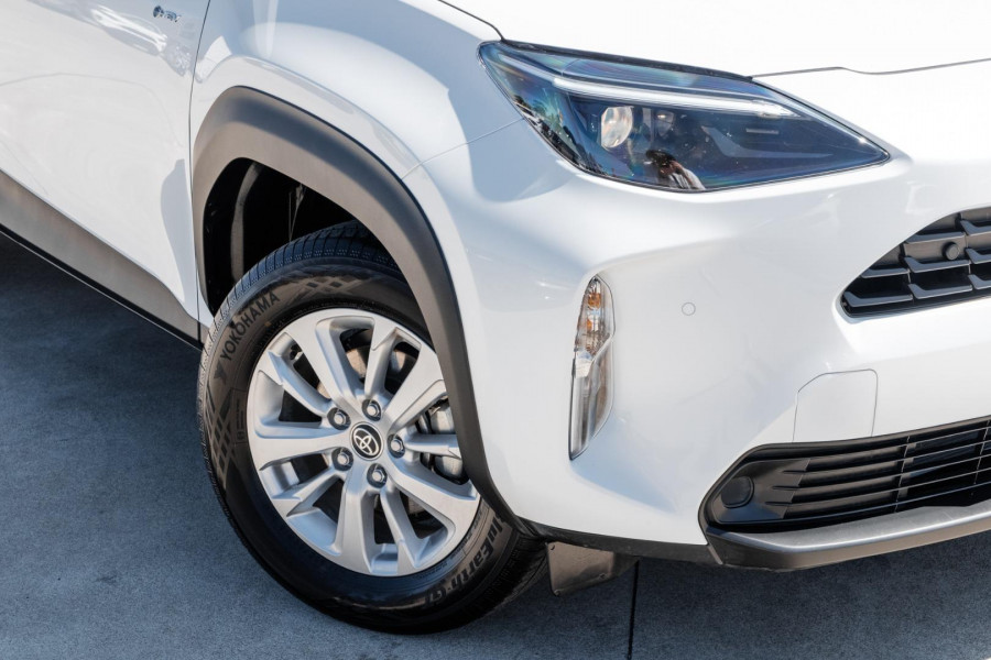 2025 Toyota Yaris Cross MXPJ10R GX SUV Image 6