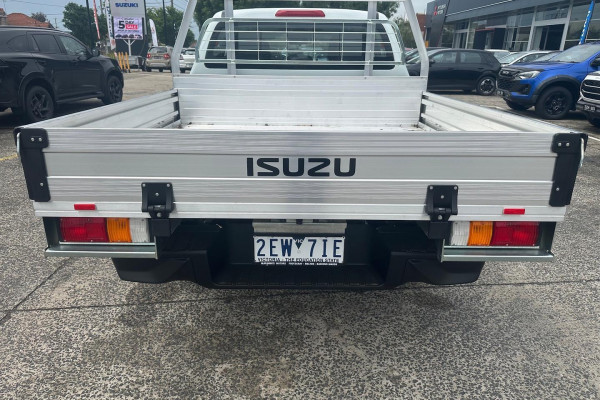 2026 MY25.5 Isuzu D-MAX RG SX Cab Chassis Image 4