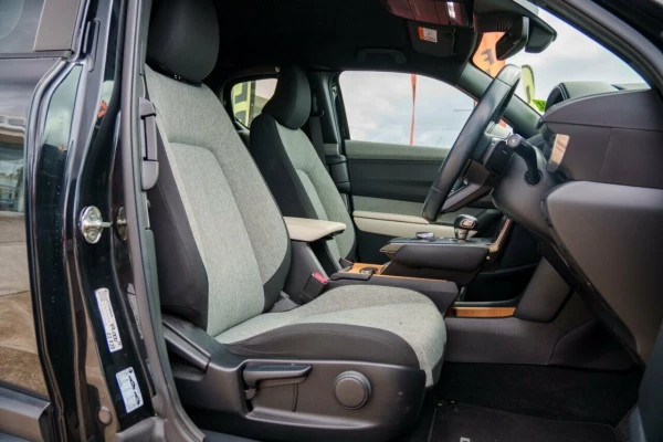 2021 Mazda MX-30 DR Series G20e Evolve SUV Image 12
