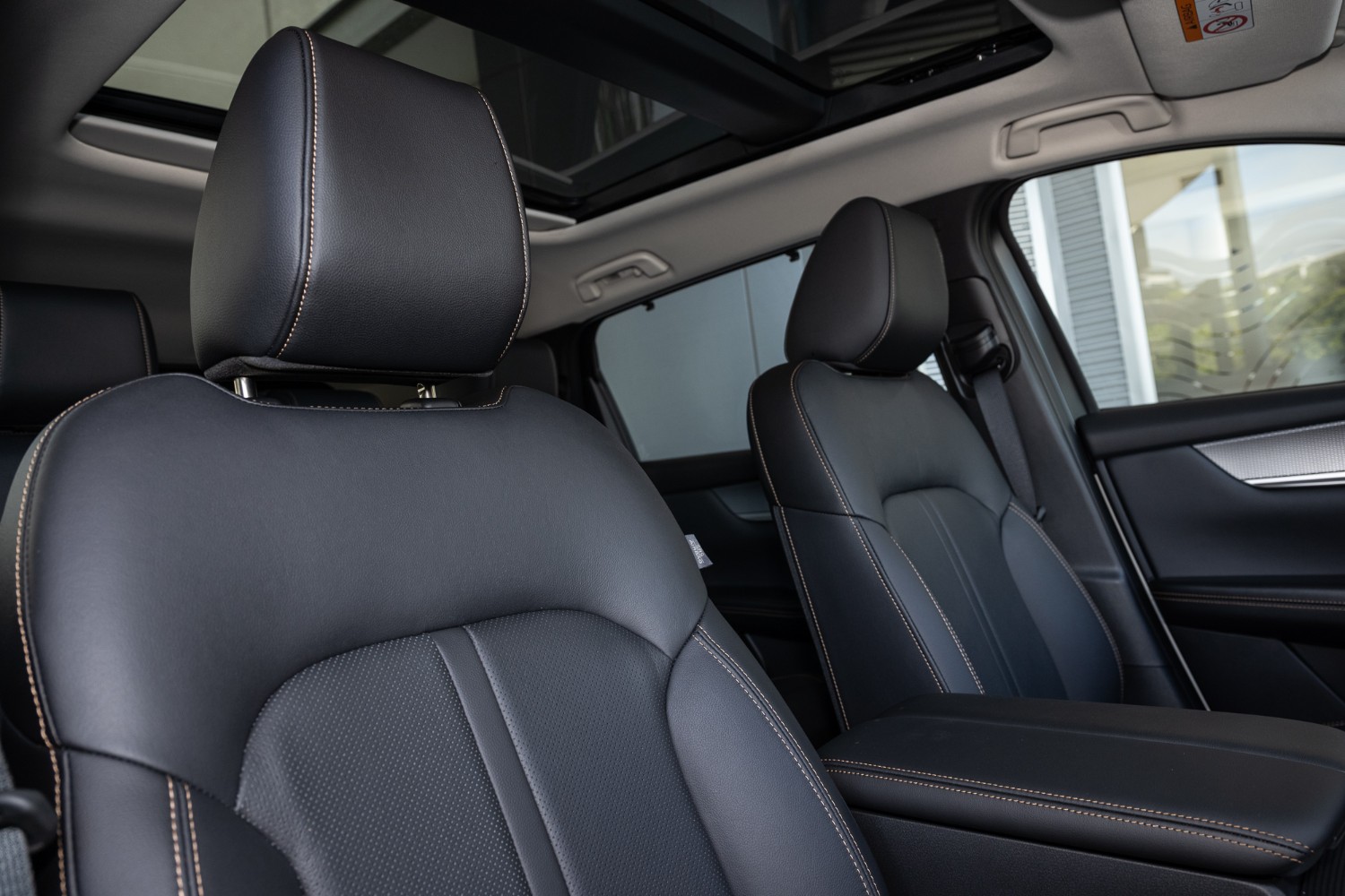 2024 Mazda CX-80 KL D50e GT SUV Image 9