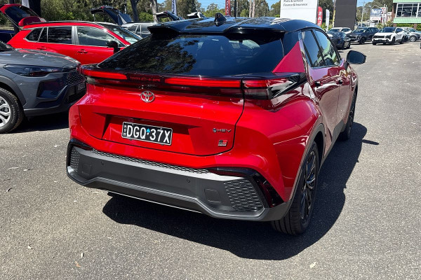 2025 Toyota C-HR MAXH25R (Hybrid) GR Sport SUV Image 3