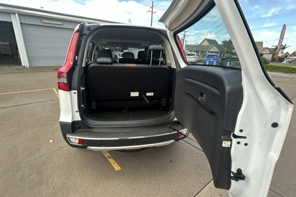 2024 MY23 Mahindra Scorpio  Z8L SUV Image 5