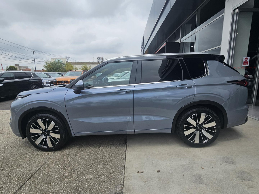 2026 Mitsubishi Outlander ZM Exceed Tourer SUV Image 5