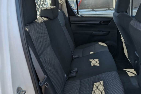 2021 Toyota HiLux GUN125R WorkMate Double Cab Chassis Image 11