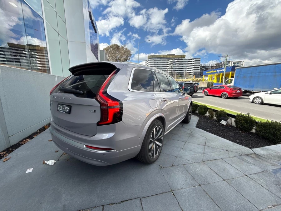 2026 Volvo XC90 L Series Plus B5 Bright SUV Image 11