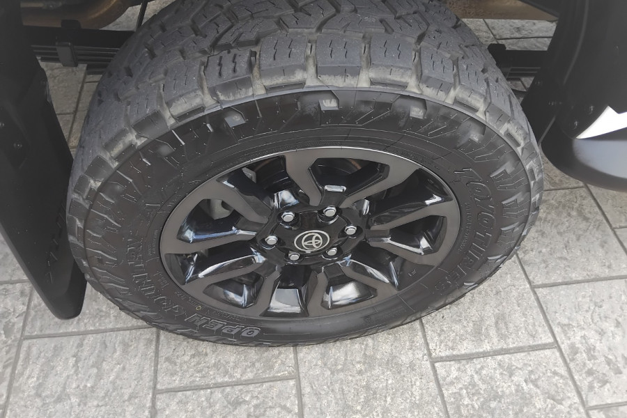 2023 Toyota HiLux GUN126R Rogue Ute Image 7