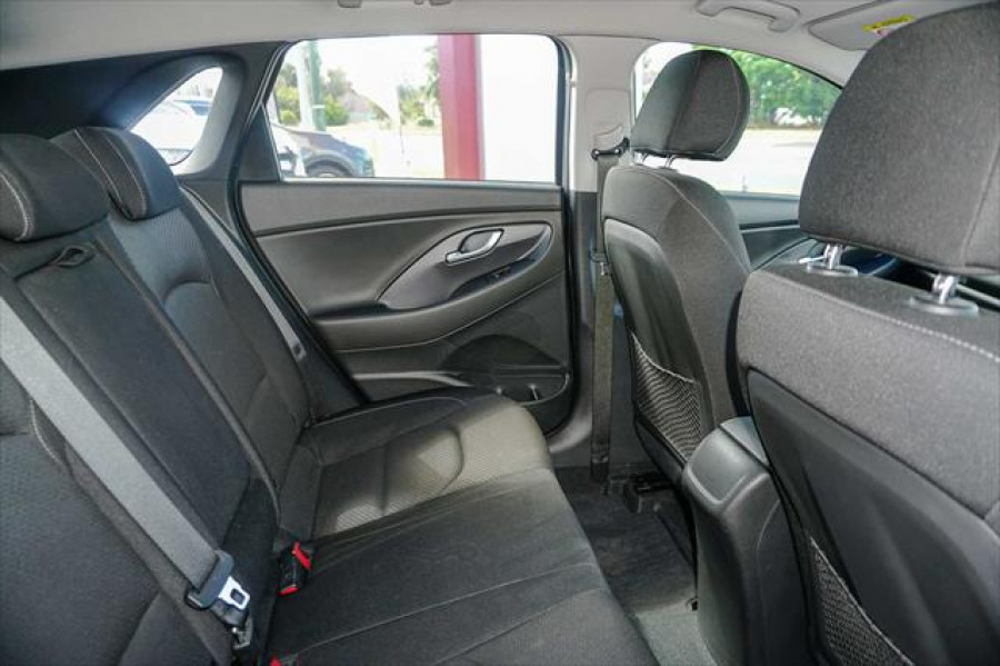 2018 Hyundai i30 PD Active Hatchback Image 15