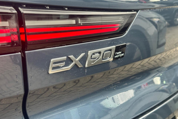 2025 Volvo EX90 No Series Plus Twin Motor SUV Image 3