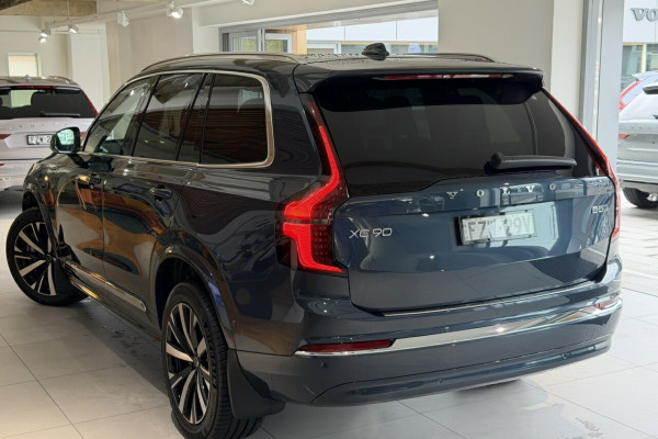 2026 Volvo XC90 L Series Plus B5 Bright SUV Image 3