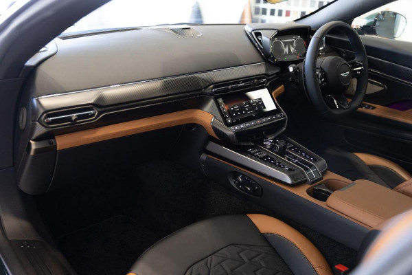 2026 Aston Martin Vanquish   Coupe Image 13