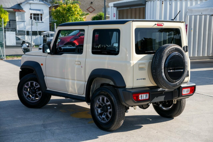 2026 Suzuki Jimny JB74 Coupe Image 2