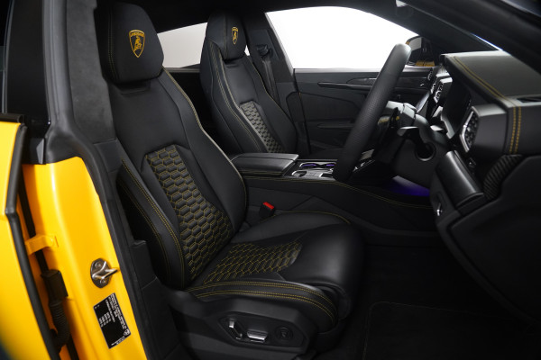 2022 Lamborghini Urus SUV Image 37