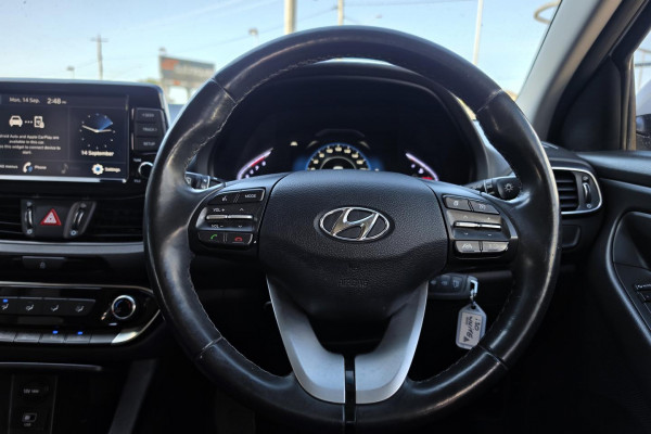 2021 Hyundai i30 PD.V4  Hatch Image 12