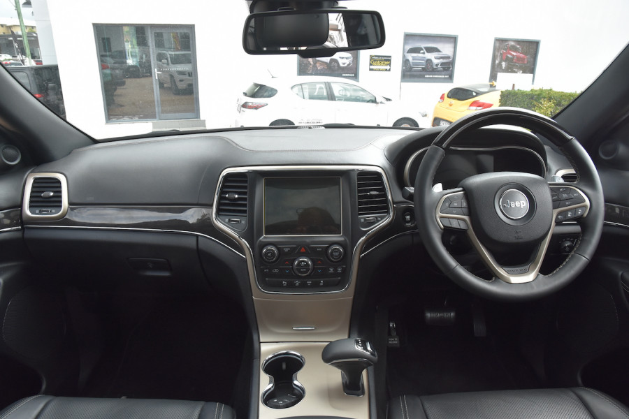 2013 MY14 Jeep Grand Cherokee WK MY2014 Overland Suv Image 8