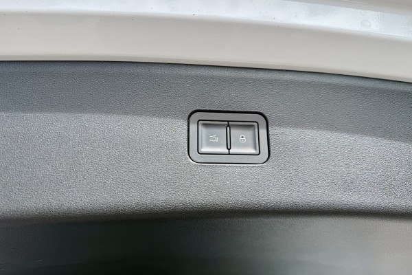 2026 BYD Seal 6  Premium Wagon Image 21