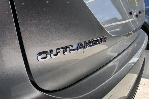 2026 Mitsubishi Outlander ZM ES SUV Image 6