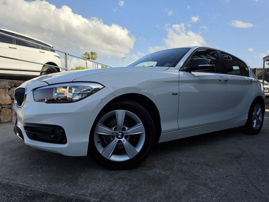 2016 BMW 1 Series F20 LCI 118i Sport Line Hatch Image 1