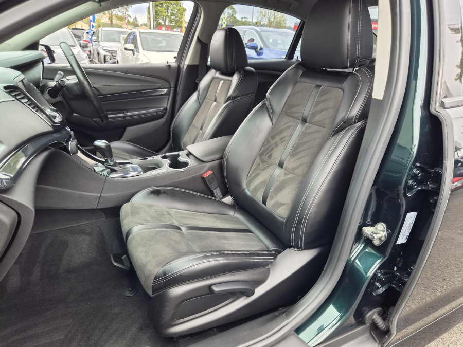 2017 MY16 Holden Commodore VF Series II SV6 Sedan Image 12