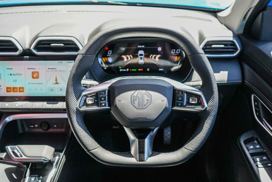 2024 MY24.5 MG ZS ZS32 Essence Hybrid+ SUV Image 14