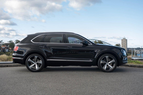 2016 Bentley Bentayga First Edition W12  SUV Image 7