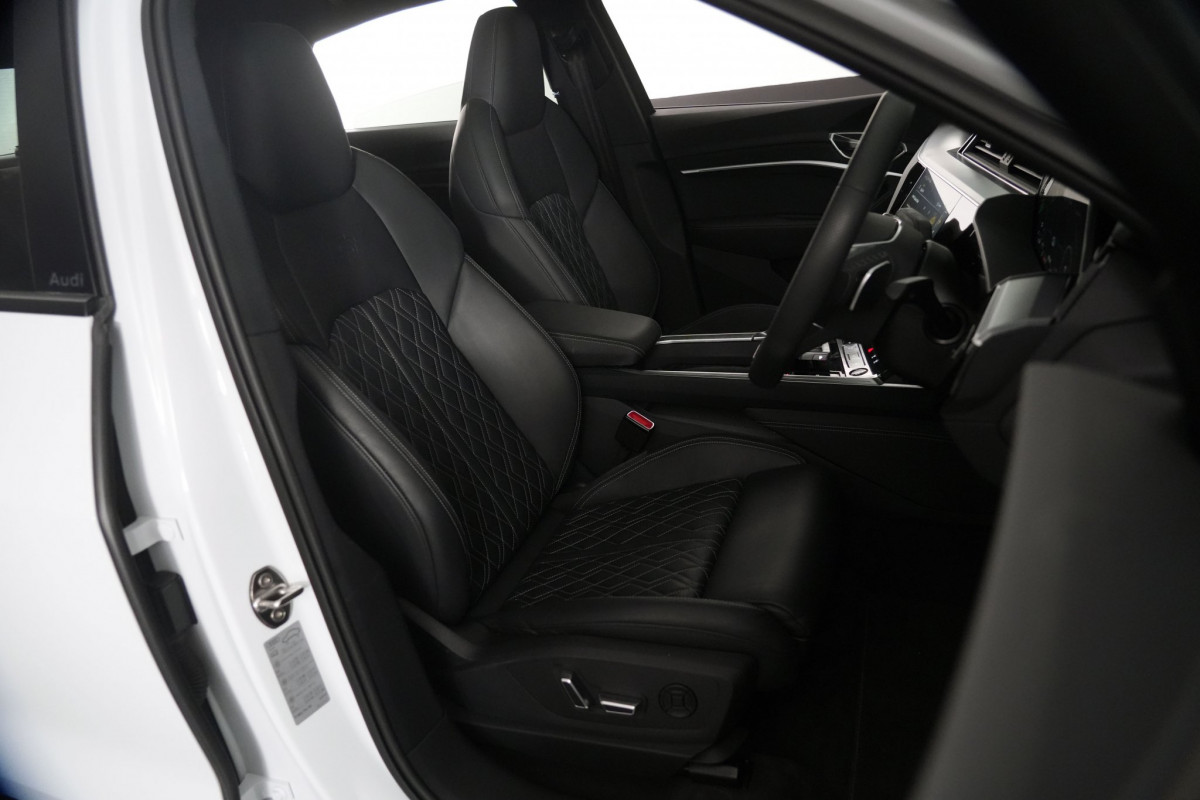 2024 Audi SQ8  GE e-tron SUV