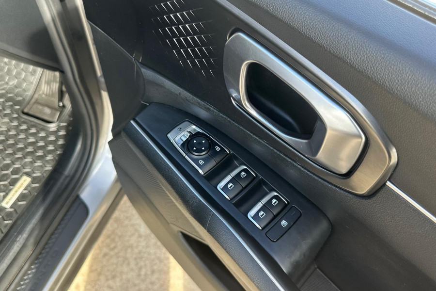 2021 MY22 Kia Sorento MQ4 Sport SUV Image 9