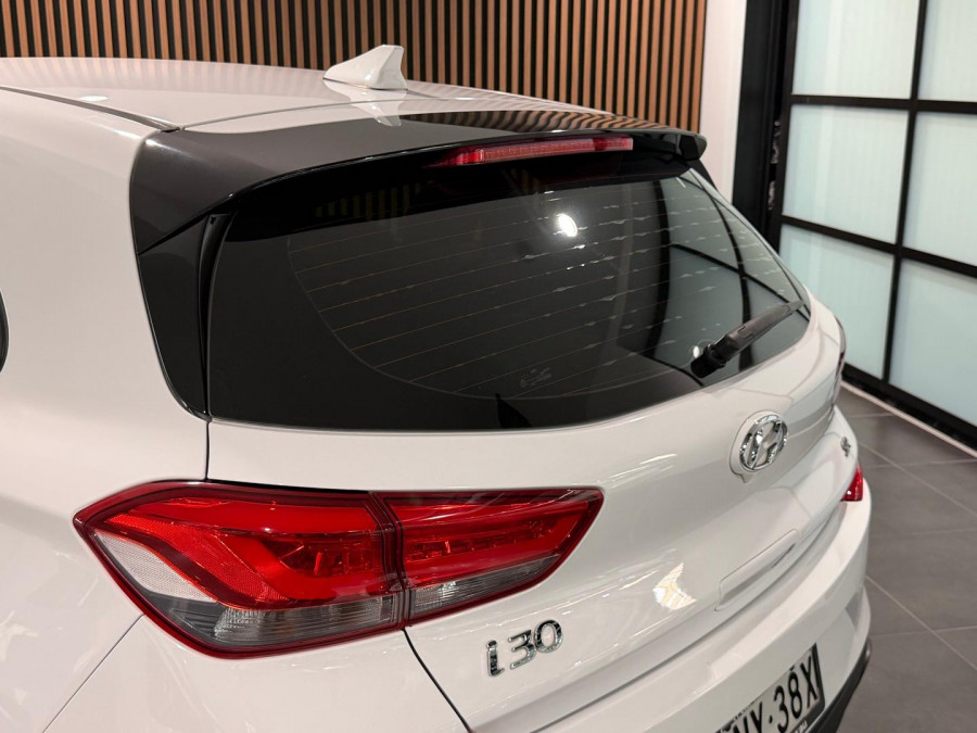 2017 MY18 Hyundai i30 PD SR Hatch Image 7