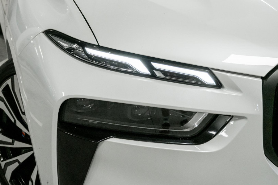 2025 BMW X7 G07 LCI M60i SUV