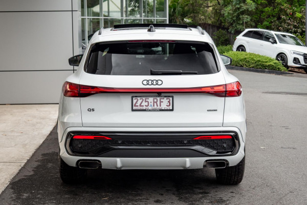 2026 Audi Q5 e-hybrid 270kW SUV image 5