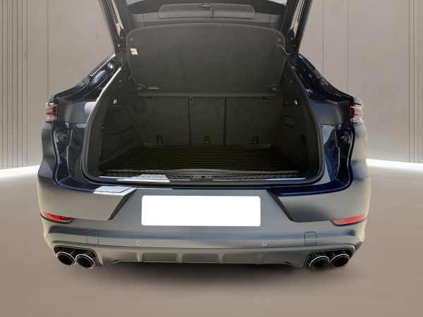 2024 Porsche Cayenne SUV image 11