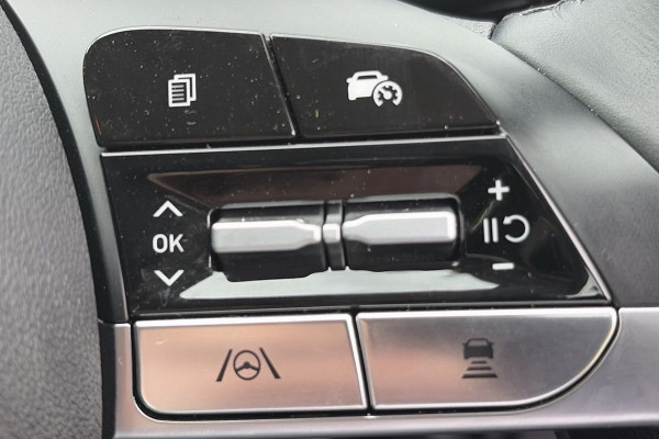 2023 Hyundai i30 CN7.V2 Premium Sedan Image 13