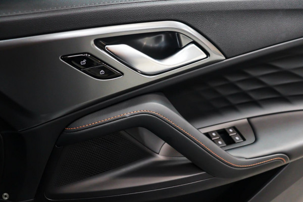 2025 MG HS AS33P Super Hybrid Excite SUV Image 13
